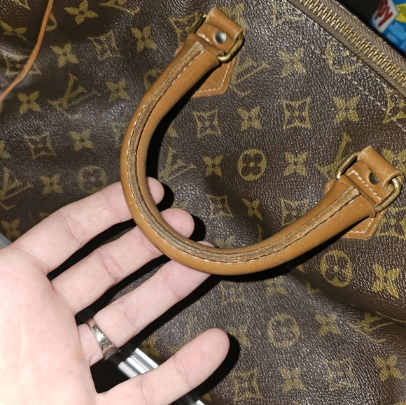 Louis Vuitton French Company Bag - Picture 11 of 16
